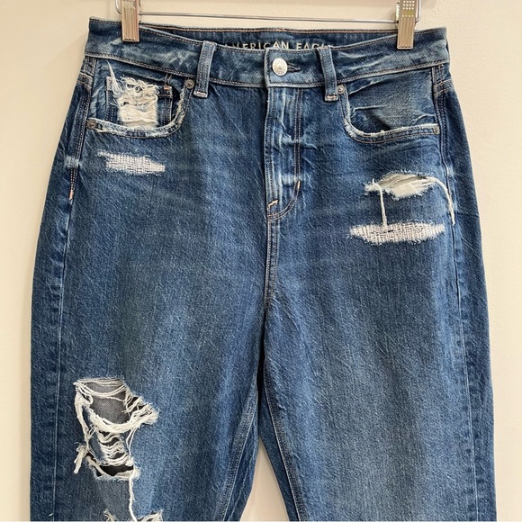 AEO high waisted mom jeans distressed destroyed medium wash size 4 - Picture 3 of 9